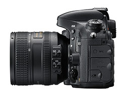 Nikon D610 - levá strana fotoaparátu