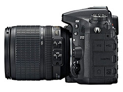 Nový Nikon D7100 - pohled na levou stranu fotoaparátu