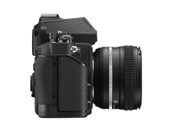 Pravá strana fotoaparátu Nikon Df