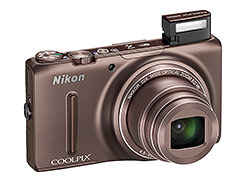 Nový Nikon Coolpix S9500