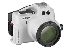 Fotoaparát je kompatibilní také s podvodním pouzdrem